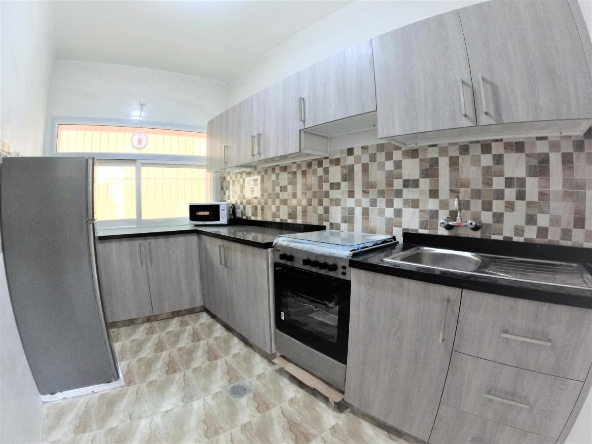 Hor Al Anz Star Residence - Home Stay Dubai Bagian luar foto