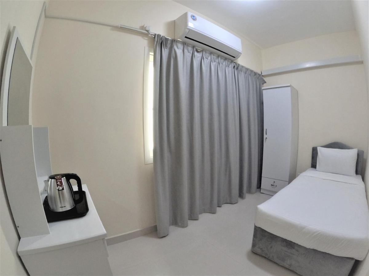 Hor Al Anz Star Residence - Home Stay Dubai Bagian luar foto